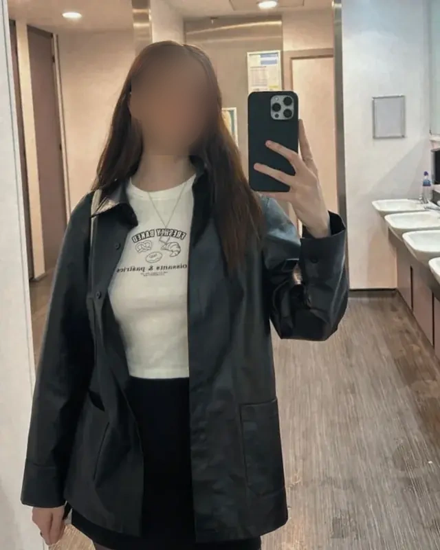 Claire - Image 3