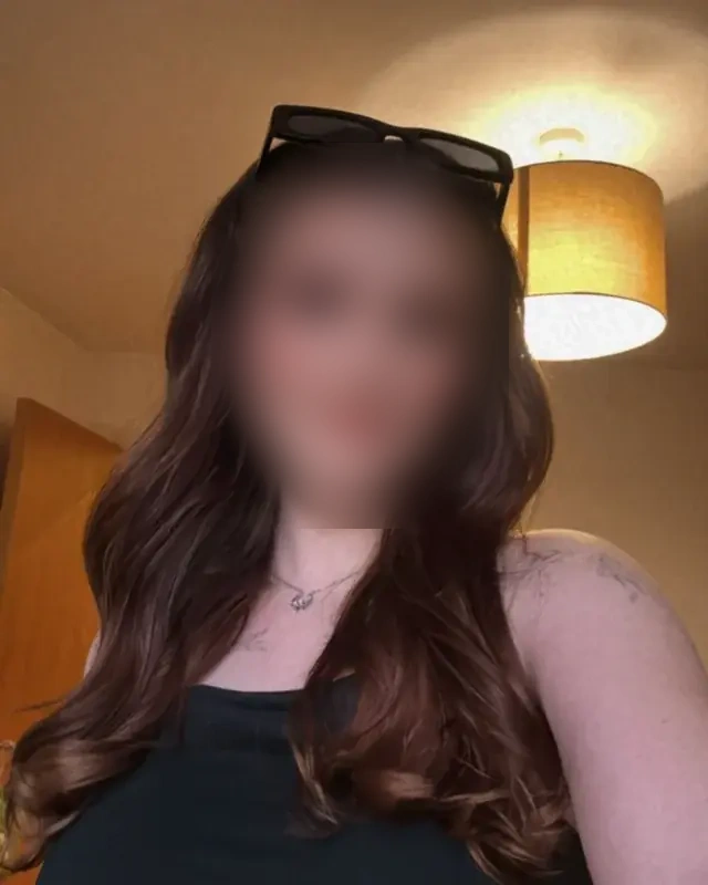 Claire - Image 5